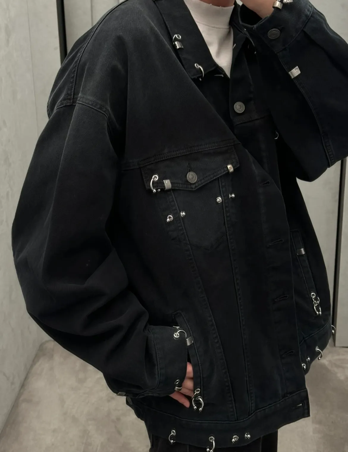！balenciaga* 24ss ， 460 Premium ， ， Breathable ， 。 Breathable， ， Classic 。 50 ， ， 100+， ， ， ， 。 。Classic Versatile。 ， ， Retro 100 1:1 1:1 logo 1:1 logo ：Black Size：S. M. L